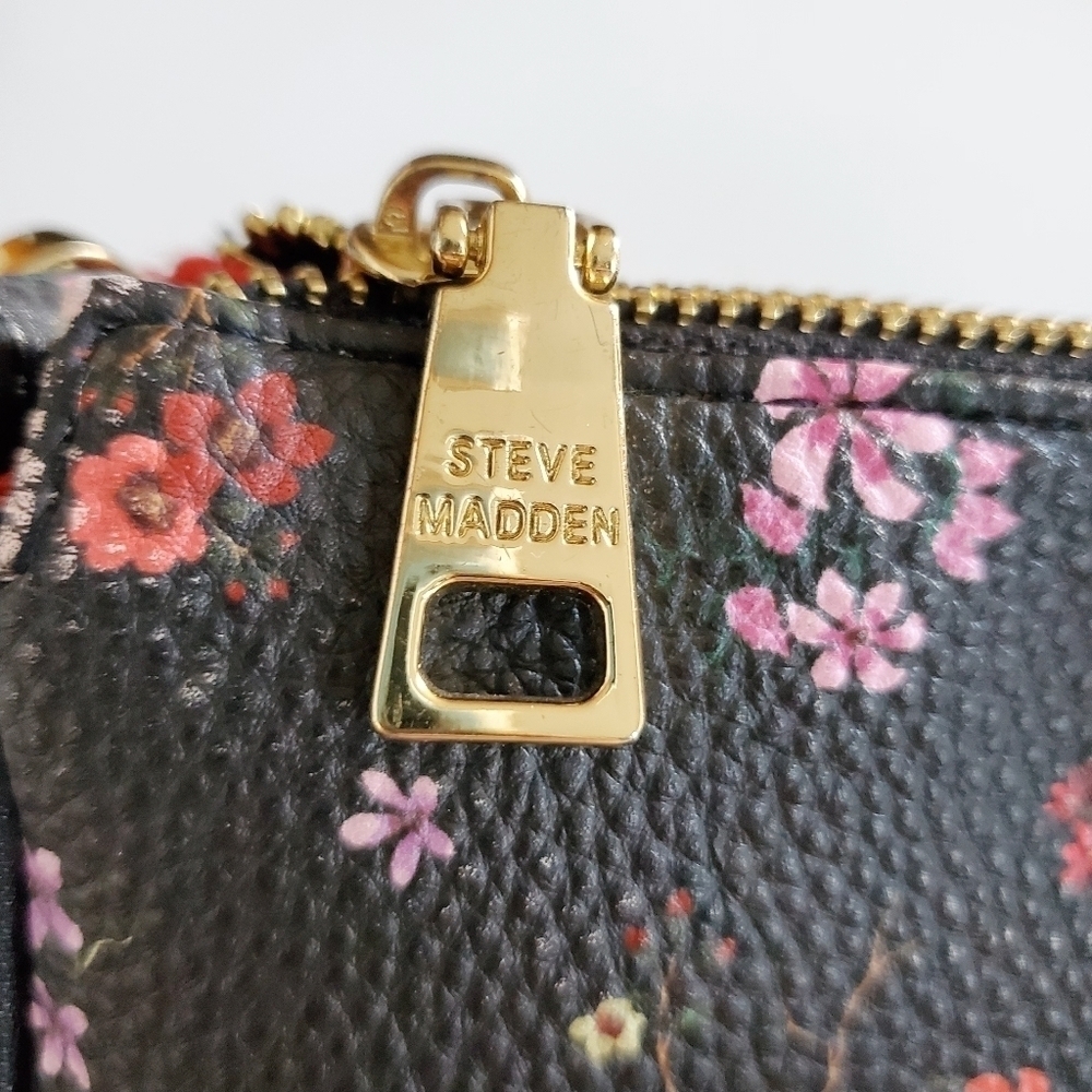 Steven Madden Small Floral Purse Black Red - Picture 6 of 13